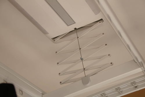 小米推出第二代最新智能晾衣架產品,配置升級還帶兩種烘干設計